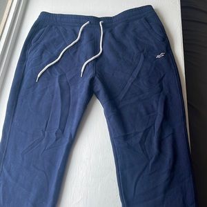 Men’s Navy Blue Hollister sweat pants (XXL)